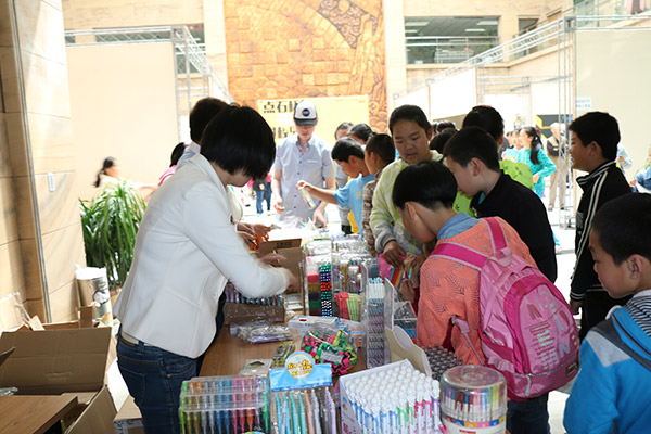 &ldquo;点石杯&rdquo;青岛市小学生硬笔书法大赛隆重举行
