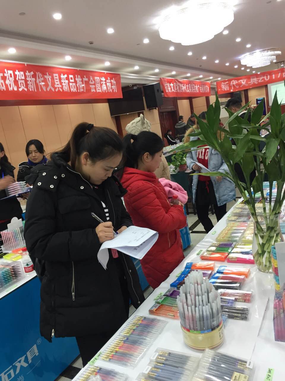 这么用心地记录,看来是真的被我们的产品所吸引了.jpg 这么用心地记录,看来是真的被我们的产品所吸引了.jpg