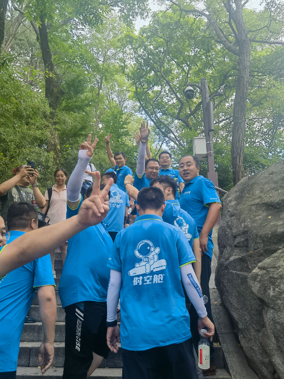 2内销崂山团建-(2).jpg 2内销崂山团建-(2).jpg